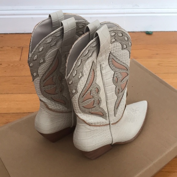 Steve Madden Wynter Boot in Sand Multi Size: 6.5 - Picture 8 of 10